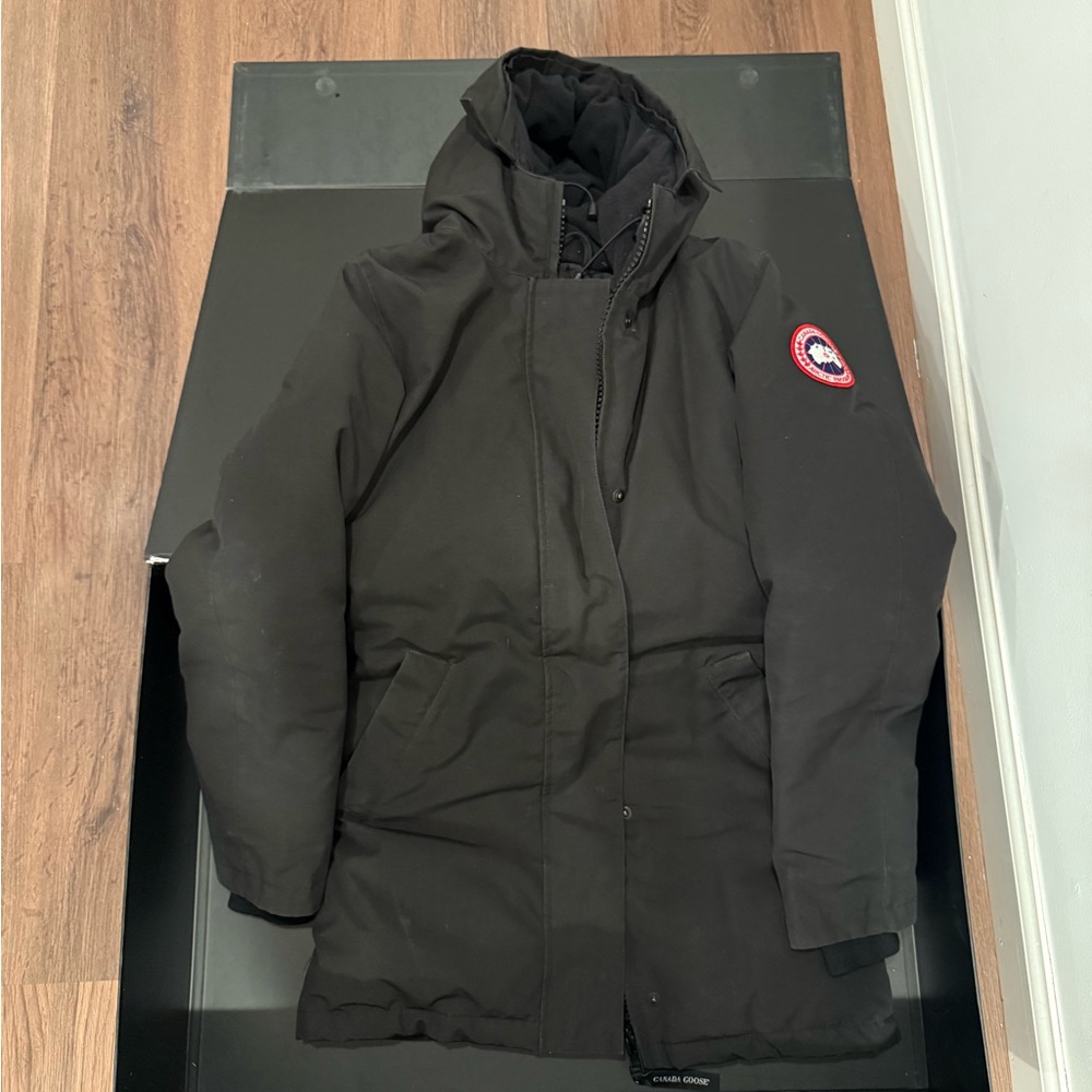 Canada Goose Victoria Parka. Black.